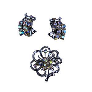 Vintage Womens Silver Tone Rhinestone Floral Brooch & Clip-On Earrings Set